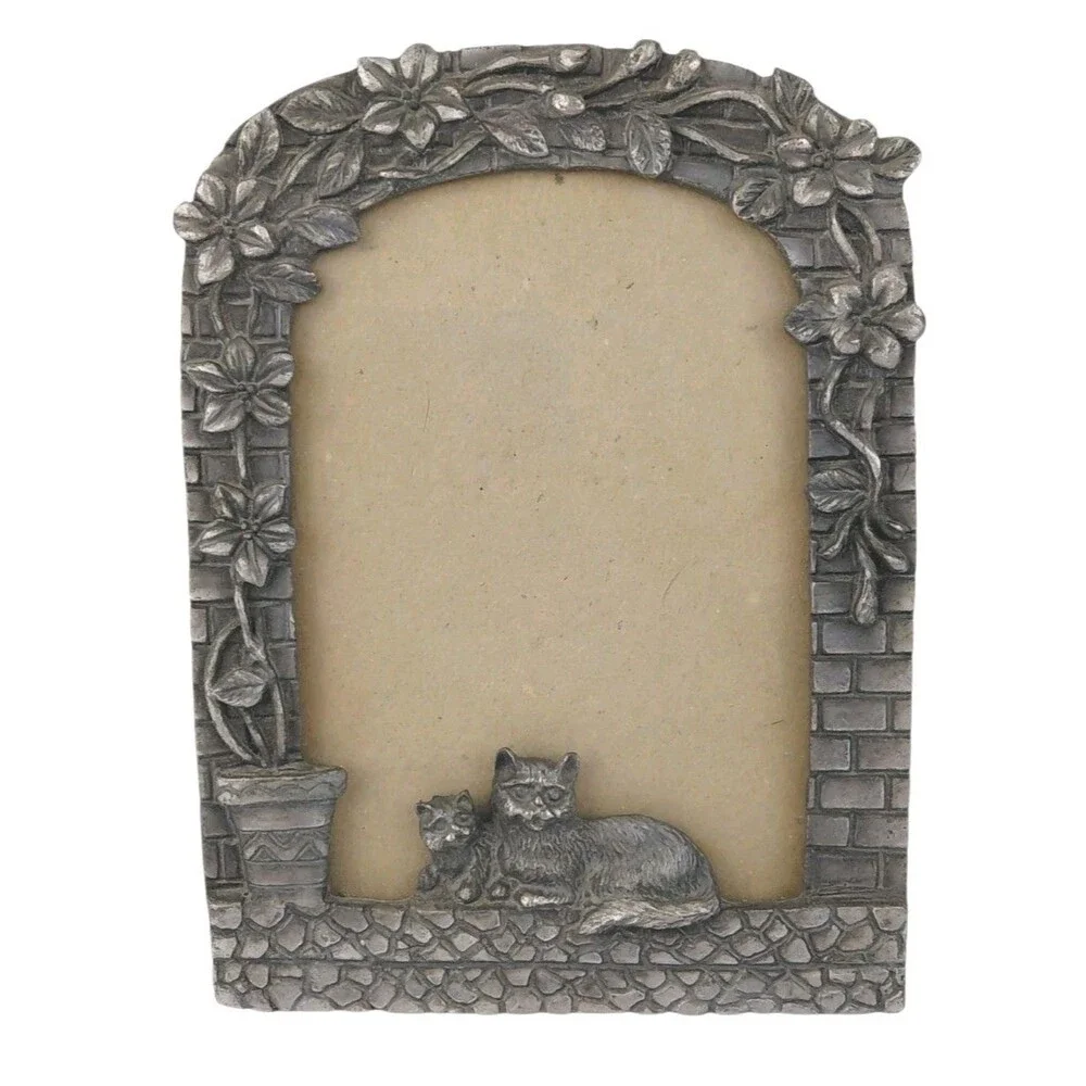 ROC Vtg Pewter Cat In A  Window Picture Frame Taiwan Mom And Kitten